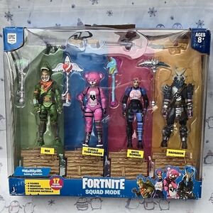 Fortnite Series 8 Squad Mode action figures - 4 pack